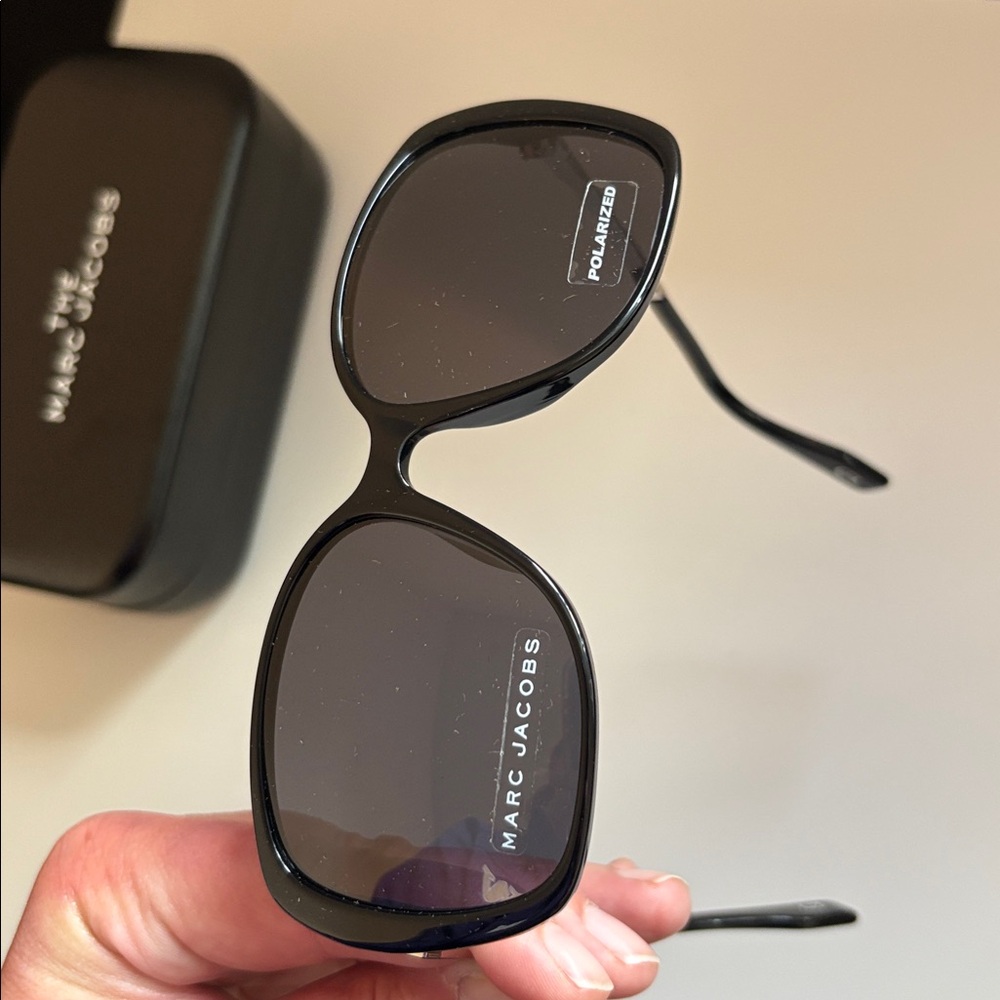NEW [Marc Jacobs] Butterfly Full Rim Black w Silver Designer Sunglasses 304/S - Picture 8 of 11